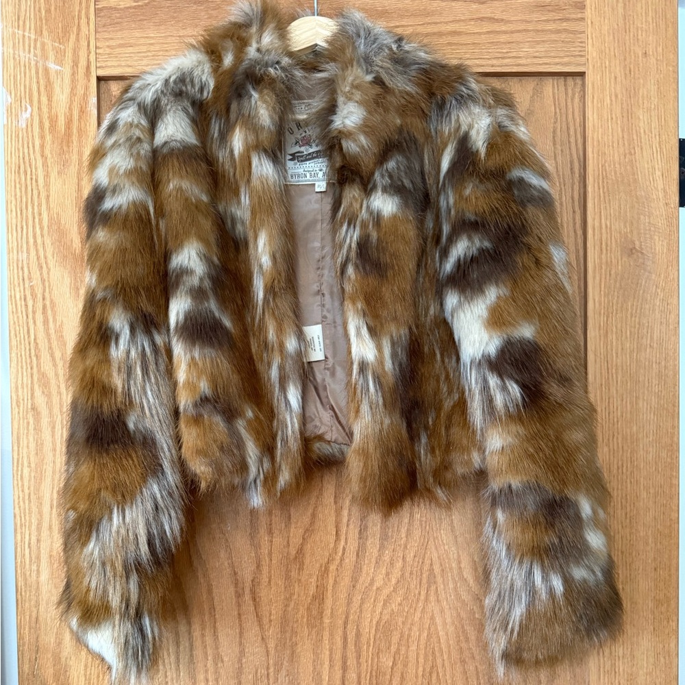 **VINTAGE SPELL AND THE GYPSY COLLECTIVE** Nomad Faux Fur Jacket LIKE NEW! (M/L) - Picture 5 of 8